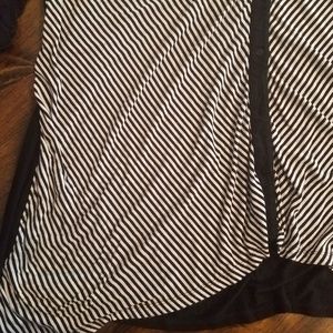 Avenue Tops - Avenue black and white striped cardigan sz 22/24 Avenue Tops - Avenue black and white striped cardigan sz 22/24